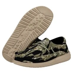 Wally Youth Camouflage - Tiger Stripe Camo -Heydude Store 40042 9CJ WALLYYOUTHCAMOUFLAGE TIGERSTRIPECAMO PAIRBOTTOM
