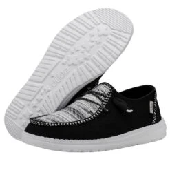 Wendy Boho Blanket - Zion Black -Heydude Store 40056 0WG WENDY BOHO BLANKET ZION BLACK LEFT 3