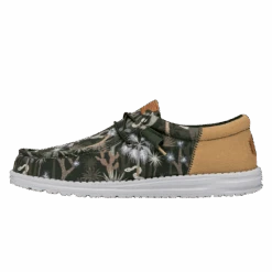 Wally Funk Oasis - Green