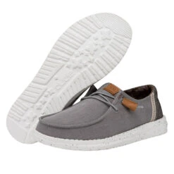 Wendy Washed Canvas - Grey -Heydude Store FW23 W 40297 030 WENDY WASHED CANVAS GREY LEFT PAIROUTSOLE