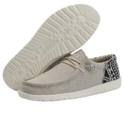 Wally Funk - Bungee -Heydude Store WallyFunkBungee3